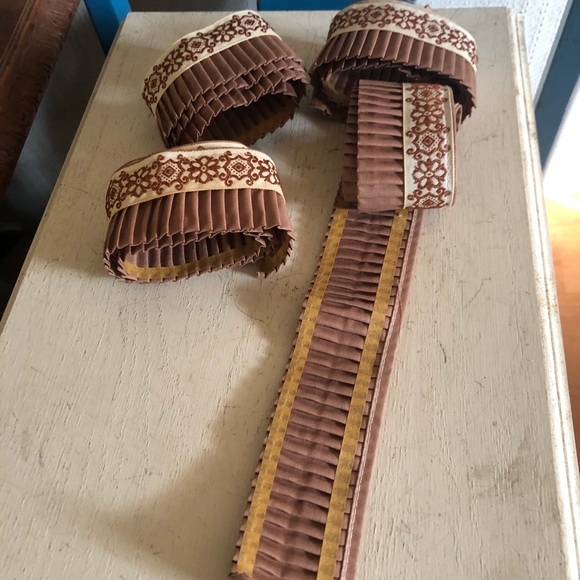 Vintage Fancy Border Trim - Picture 2 of 3